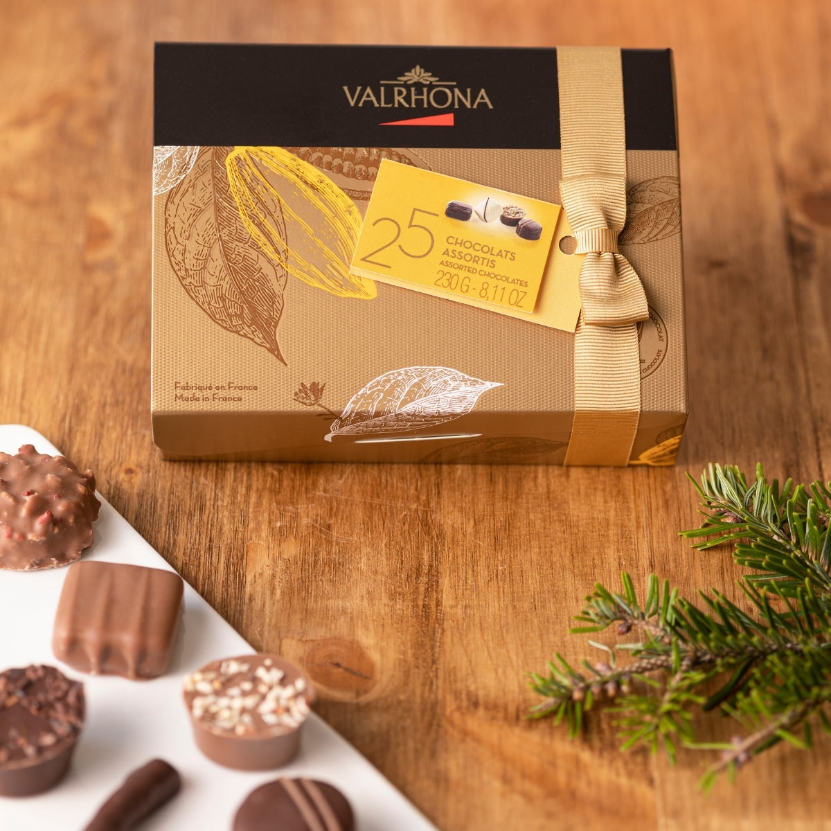 Assorted Chocolate Ballotin – 25 Fine Chocolates (8 Varieties)