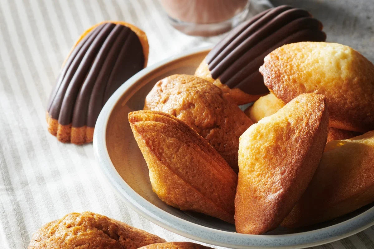 Lemon chocolate madeleines