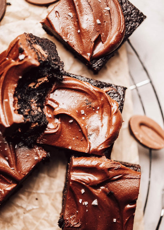 Dark chocolate brownies with milk chocolate chips