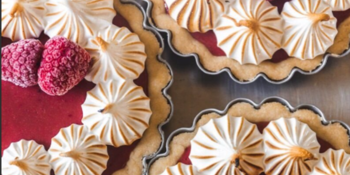 RASPBERRY INSPIRATION AND HBISCUS MERINGUE TARTLETS