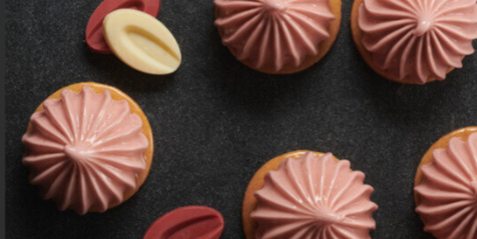 STRAWBERRY INSPIRATION AND IVOIRE TARTLETS